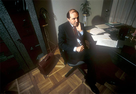 Президент &laquo;ЛогоВАЗа&raquo; Борис Березовский в своем рабочем кабинете, 1996 год