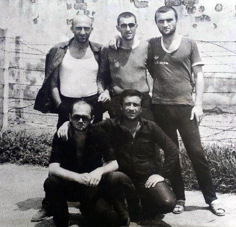 Вверху справа воры в законе: Георгий Углава (Тахи), Малхаз Мосестов, Грузия, ИТК-46; Цулукидзе qhtiqrxiqqdietkmp