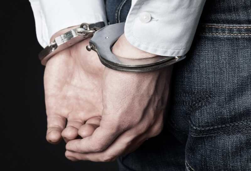 В Свердловской области задержали группу аферистов, получавших доступ к счетам контрактников через фиктивные браки